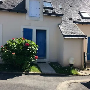  Hébergement de vacances Maison 800 M De La Plage France